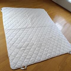 羊毛混ベッドパッド　ベッドカバー　キルティング