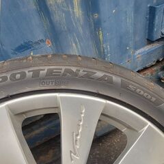ゴルフR32用　夏タイヤ・アルミ　4本セットの画像