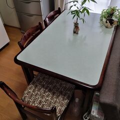 トーア家具　昭和レトロ高級ダイニングセット（椅子２+テーブル）