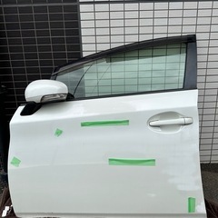 プリウス30前期ドア
