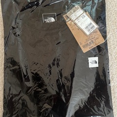 ノースフェイス　未使用　L サイズ　Tシャツ　黒 