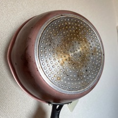 古いフライパンの画像