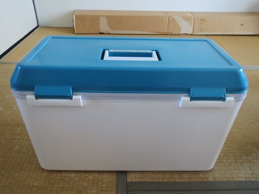 アステージ社製の釣り用クーラーBOXのCOOL FISHER 350Aです アステージ社製の釣り用クーラーBOXのCOOL FISHER 350Aです