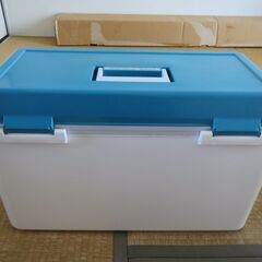 アステージ社製の釣り用クーラーBOXのCOOL FISHER 350Aです。の画像