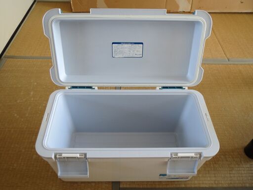アステージ社製の釣り用クーラーBOXのCOOL FISHER 350Aです アステージ社製の釣り用クーラーBOXのCOOL FISHER 350Aです