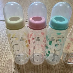 スリムタイプ　哺乳瓶　5本の画像