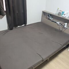 ダブルベッド（折りたたみマットレス含む）