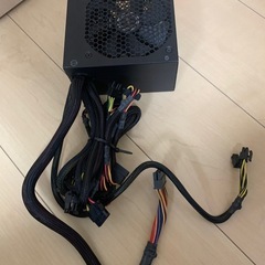 電源ユニット　550W 80PLUS PLATINUM認証の画像