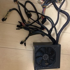 電源ユニット　550W 80PLUS PLATINUM認証