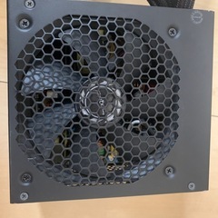電源ユニット　550W 80PLUS PLATINUM認証の画像