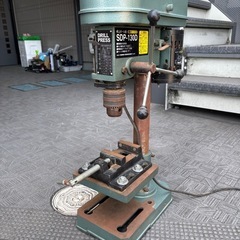 新興製作所卓上ボール盤SDP-130D 100V (ワルボボ) 南加木屋の 新興製作所卓上ボール盤SDP-130D 100V (ワルボボ) 南加木屋の