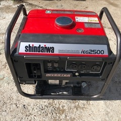 美品　新ダイワ インバーター発電機 IEG2500 ポータブル ...
