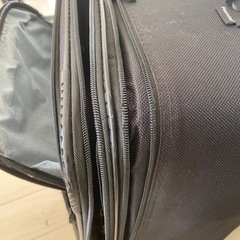 スーツケースの画像
