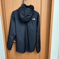 【交渉中】THE NORTH FACE 黒　ウィンドブレーカー　Mサイズ　【内側に難あり】の画像