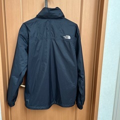 【交渉中】THE NORTH FACE 黒　ウィンドブレーカー　Mサイズ　【内側に難あり】の画像