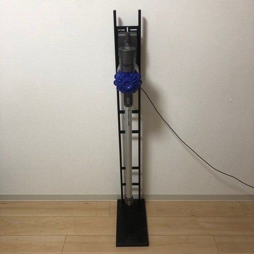 今年も話題の dyson v6 slim origin スティッククリーナー本体パイプ充電器 掃除機・クリーナー