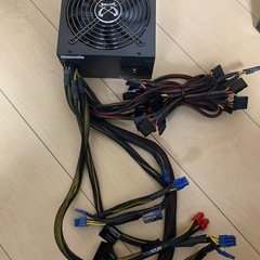 電源ユニット　700W　80PLUS BRONZE
