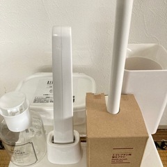 お取引き中！無印良品 ニトリ他４点セット　トイレブラシ トイレブラシ収納ポット  の画像