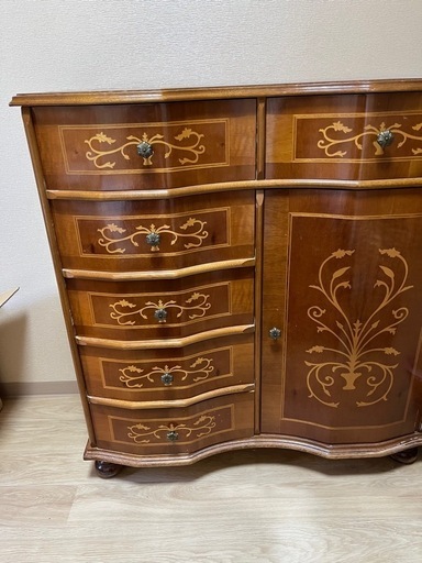 イタリヤインテリア家具