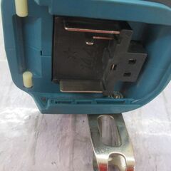 makita マキタ TD138D インパクトドライバ 14.4V 本体のみ 中古 makita マキタ TD138D インパクトドライバ 14.4V 本体のみ 中古