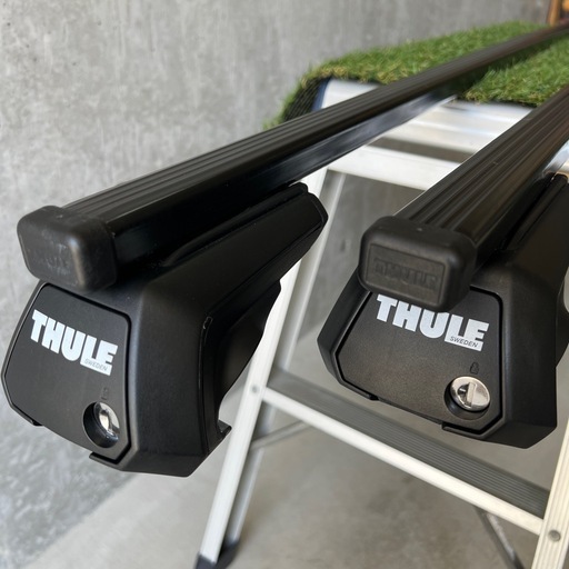 THULEルーフレールフットTH7104、スクエアバー135cm  TH7124【未使用に近い美品です❗️】