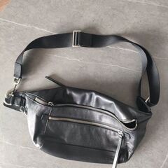COACH THOMPSON CITY PACK 黒色　