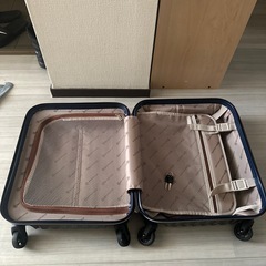 SKYNAVIGATOR キャリーケースこれ以上下げません。の画像