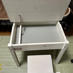 早い者勝ち！ 子ども 学習机 机•椅子セット 白の画像