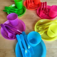 IKEA Kalasイケア カラース プラスチック食器セットの画像