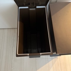 ニトリ ゴミ箱 2個セットの画像
