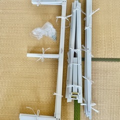 セミダブルベッドフレームの画像