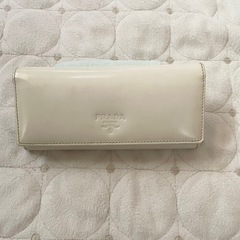 PRADA キーケース正規品