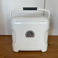 イグルー　クーラーボックス　キャンプやアウトドア