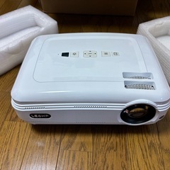プロジェクター