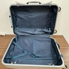 【お売りします】TRAVEL EXPERT トラベルエキスパート キャリーケース 鍵付き 65cm×40㎝×24㎝ 機内持ち込み不可の画像