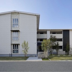 工場の定期修理工事作業員の画像