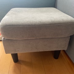 ソファの画像