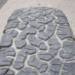 夏タイヤ 235/70R16 BF Goodrich All-Terrain T/Aの画像