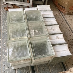 DIYを応援📣ガラスブロック50個まとめて‼️