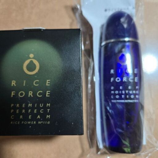 未使用プレミアムパーフェクトクリーム・ディープモイスチュア