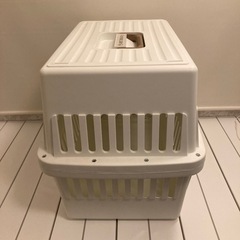 【成約済】アイリス　犬キャリー　Mサイズ白の画像