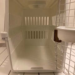 【成約済】アイリス　犬キャリー　Mサイズ白の画像