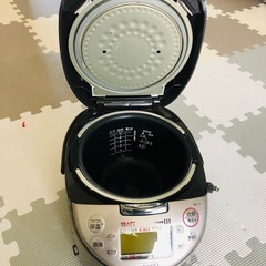 炊飯器の画像