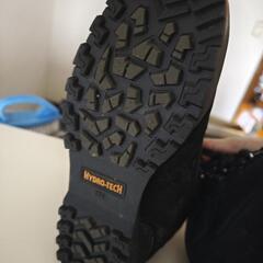 トレッキング靴　サイズ27cmの画像