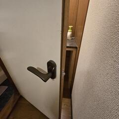 扉 ドア ガラス 鍵付き ガラス割れなしの画像