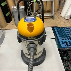 決まりました　乾湿両用型掃除機 バキュームクリーナー