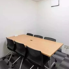 オフィス チェア / デスク 譲ります。 ※一括で引き取っていただける方を優先いたします。の画像