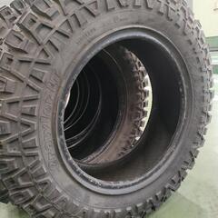 ジムニータイヤ　マキシスクリーピークローラー6.50の画像