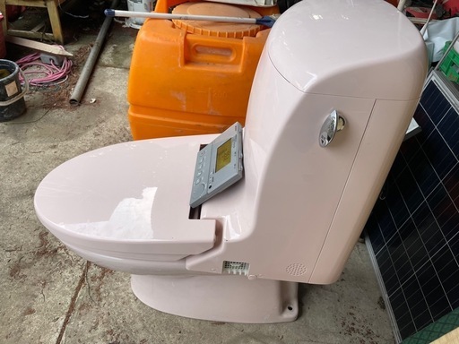 人気沸騰 LIXIL トイレ一式