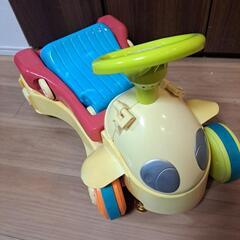 車の乗り物おもちゃの画像